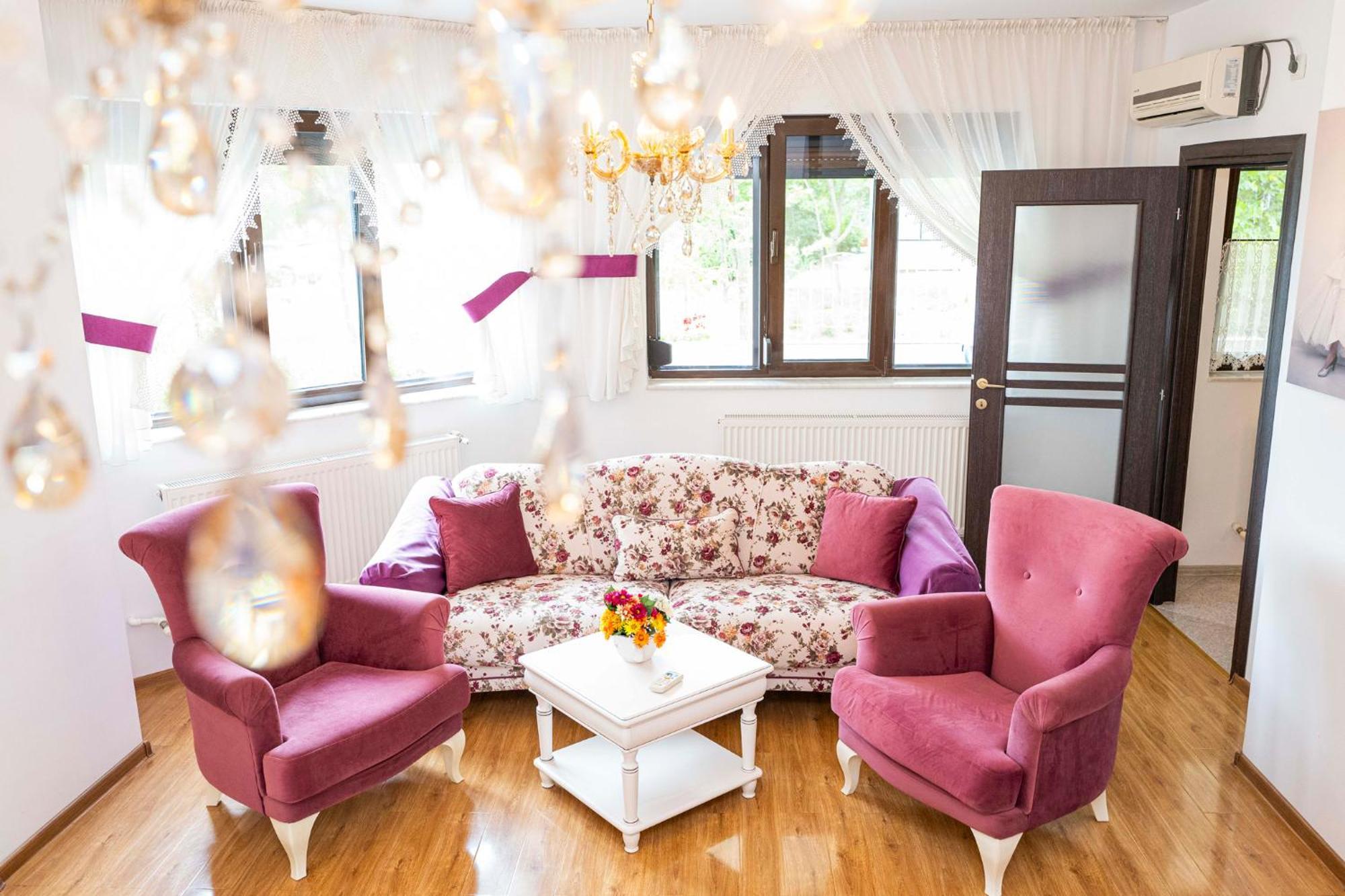Noblesse Suite 갈라치 외부 사진